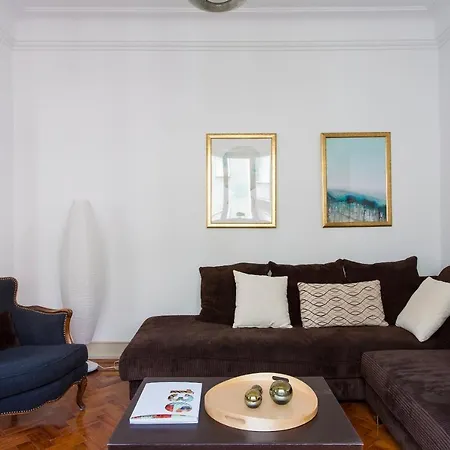 Апартаменты Altido City Deluxe *
